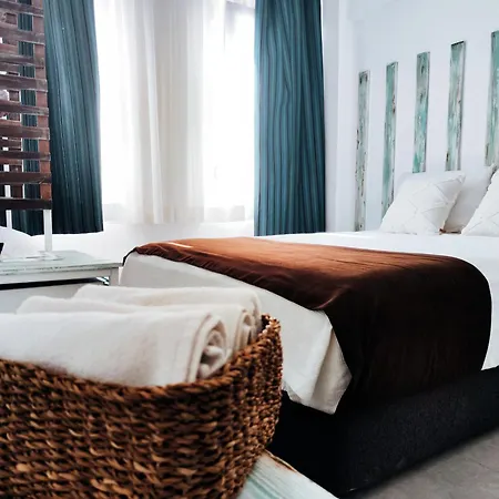Umayra Hotel