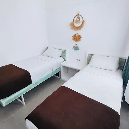 Umayra Hotel